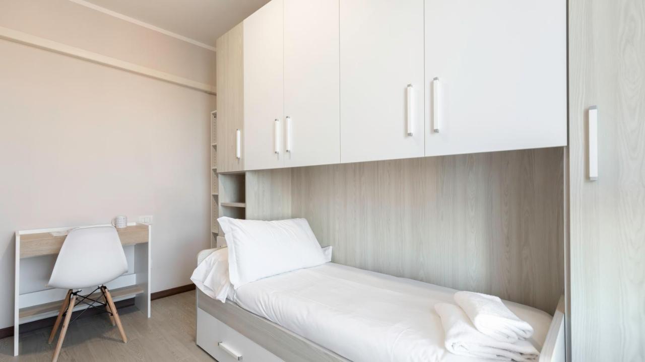Italianway - Piazza Alboreto 72, Rozzano Exteriér fotografie